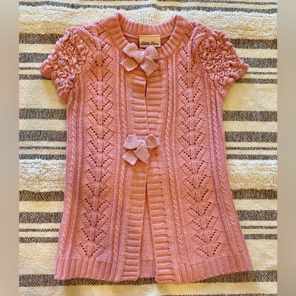 Girl’s size 5 top. Pink sparkle.